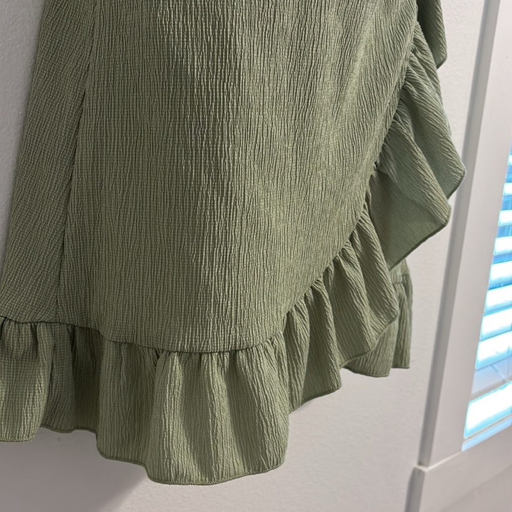 Wrap Ruffle Dress - Picture 4 of 6